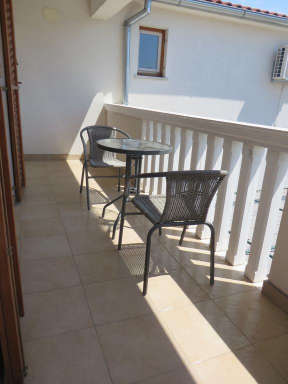 Filipovic Apartments With Pool Biograd Na Moru Eksteriør bilde