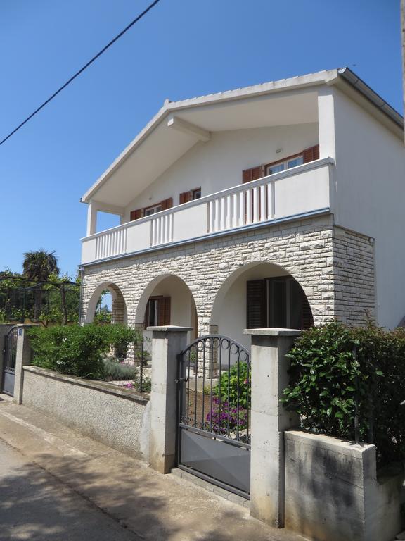 Filipovic Apartments With Pool Biograd Na Moru Eksteriør bilde