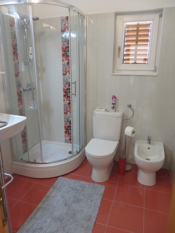 Filipovic Apartments With Pool Biograd Na Moru Eksteriør bilde