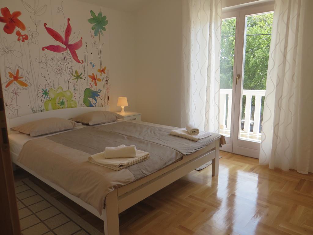 Filipovic Apartments With Pool Biograd Na Moru Eksteriør bilde