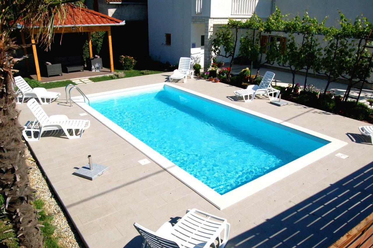 Filipovic Apartments With Pool Biograd Na Moru Eksteriør bilde