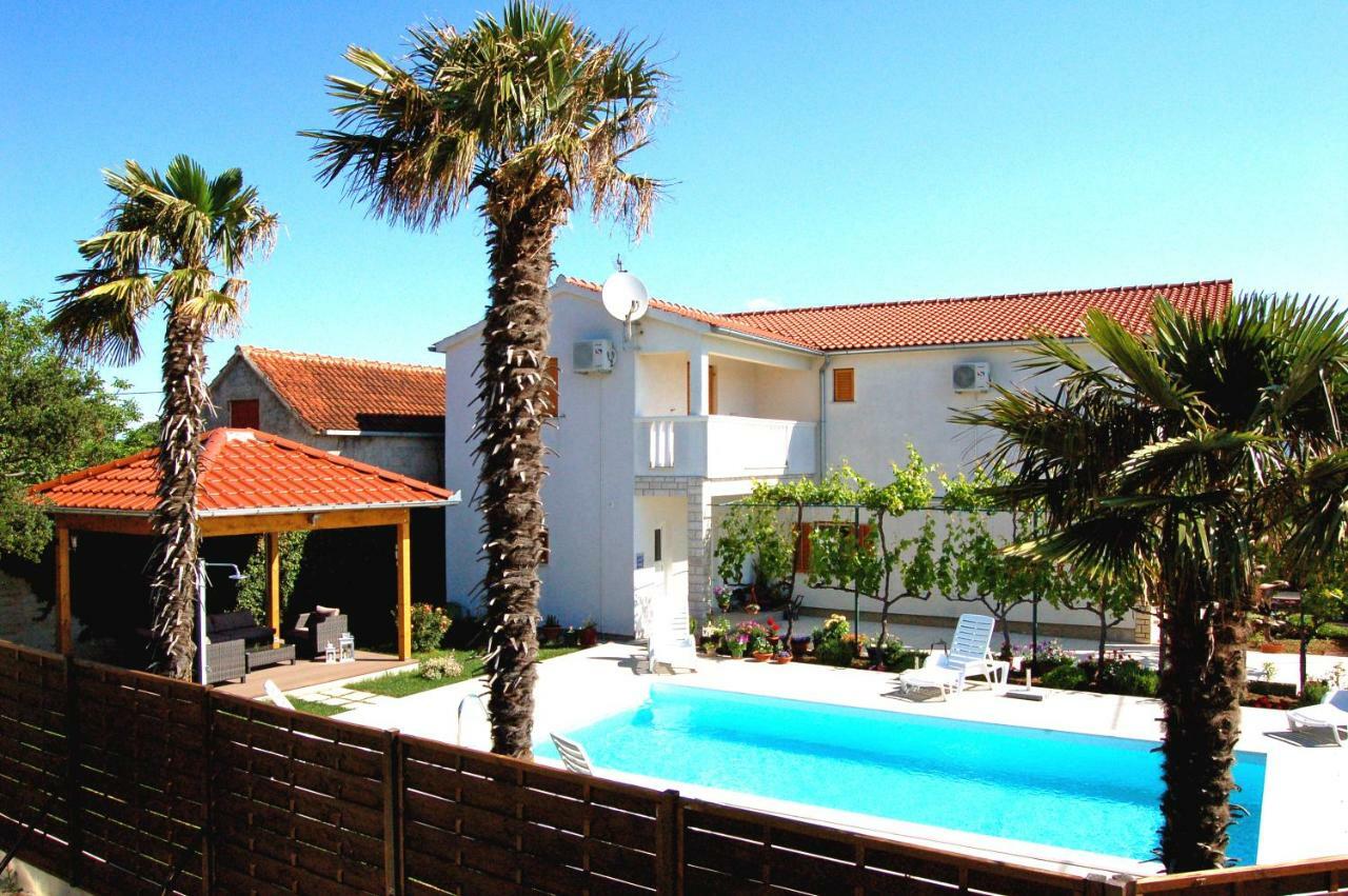 Filipovic Apartments With Pool Biograd Na Moru Eksteriør bilde